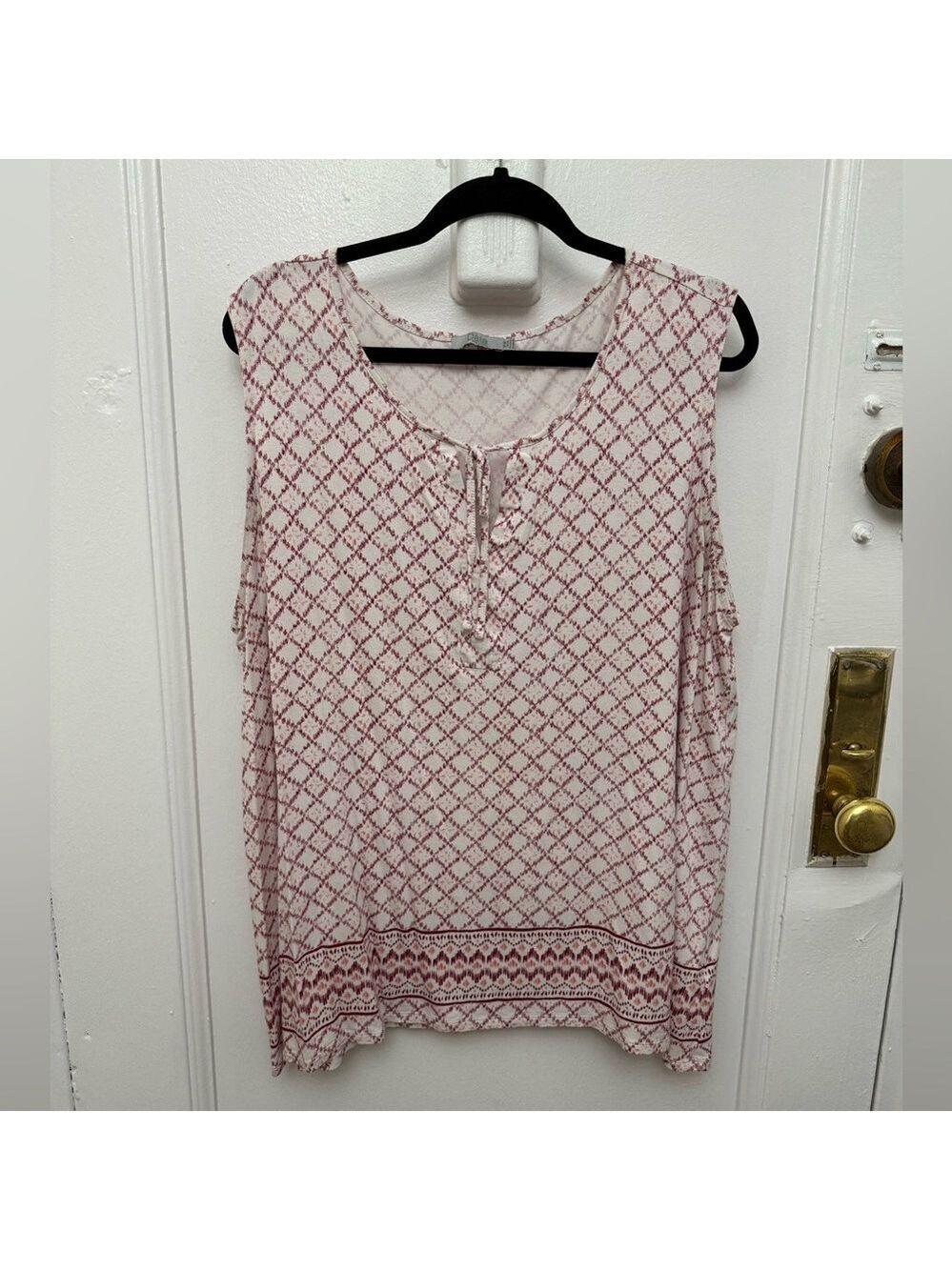 Dalia Red and White Patterned Sleeveless Top Size 2X